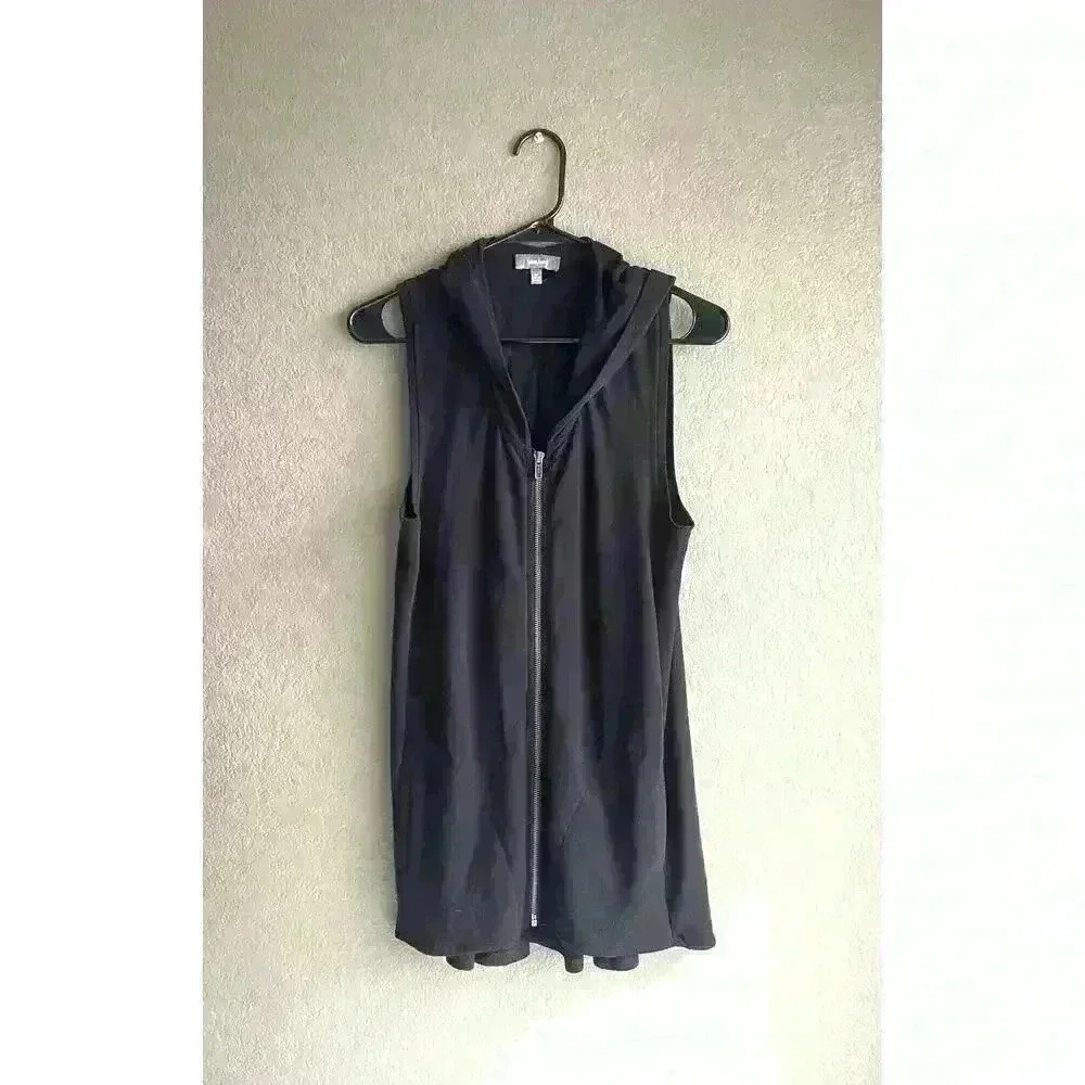Neiman Marcus Black‎ Athletic Full Zip Sleeveless Jacket Size Medium